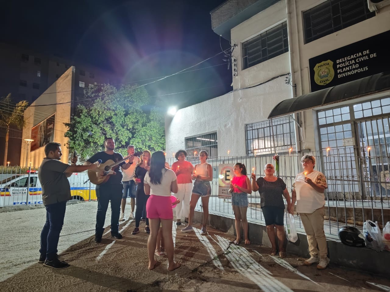 Familiares e amigos fazem nova manifestação e cobram respostas sobre o desaparecimento de motorista de aplicativo em Divinópolis