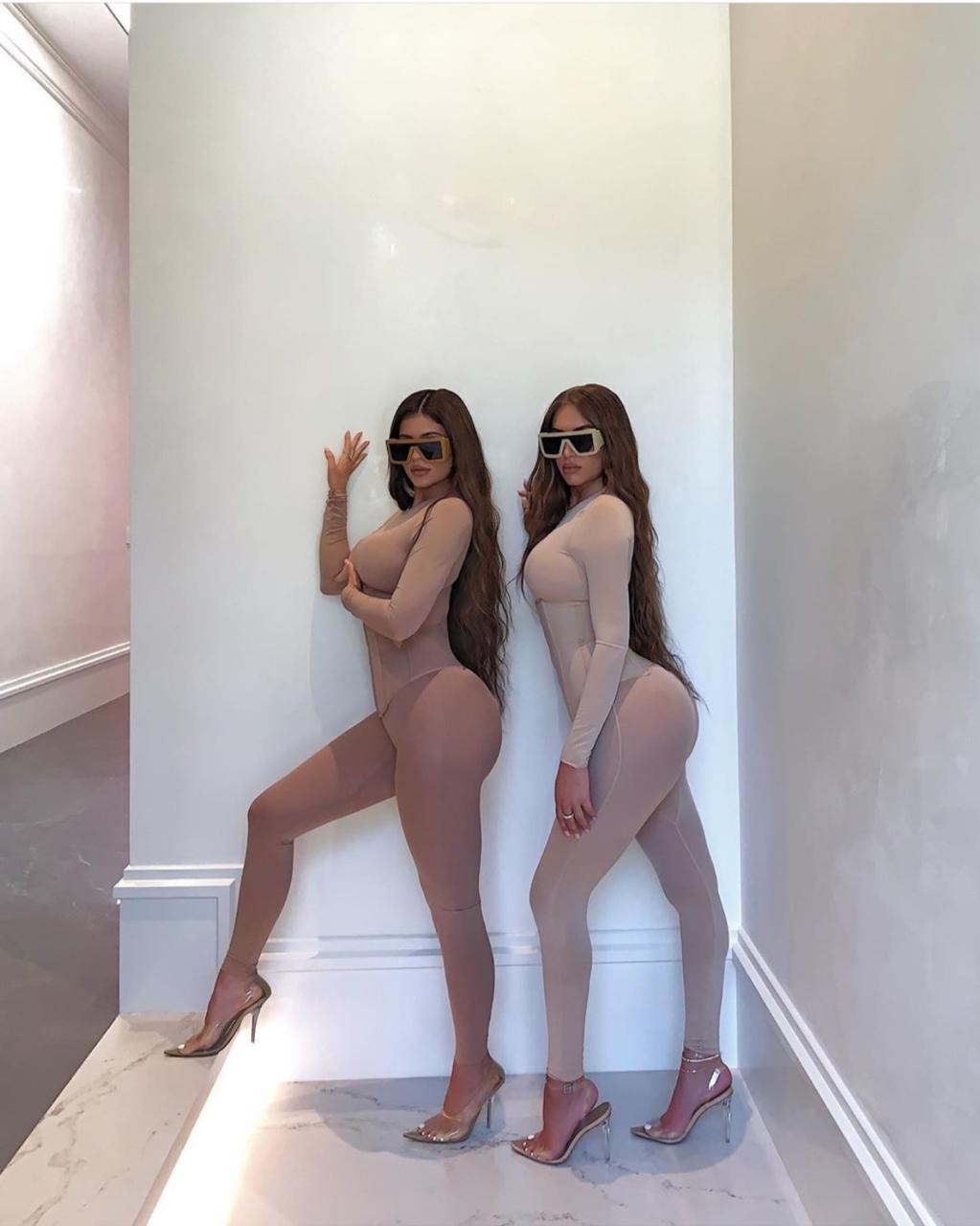 Kylie Jenner e Anastasia Karanikolaou (Foto: Reprodução/Instagram)