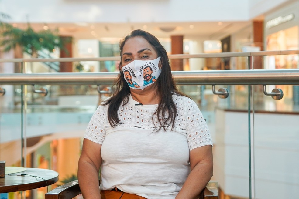  Jacira Santana, mãe do ex-BBB Gil do Vigor, participou de campanha do Dia das Mães de shopping no Recife — Foto: Divulgação
