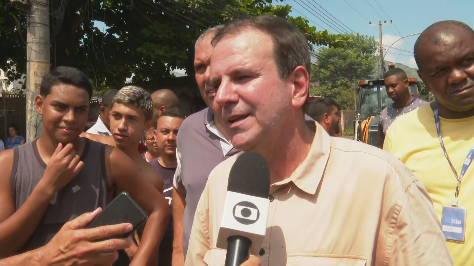 Eduardo Paes volta a ser internado para tratar problemas renais no Rio