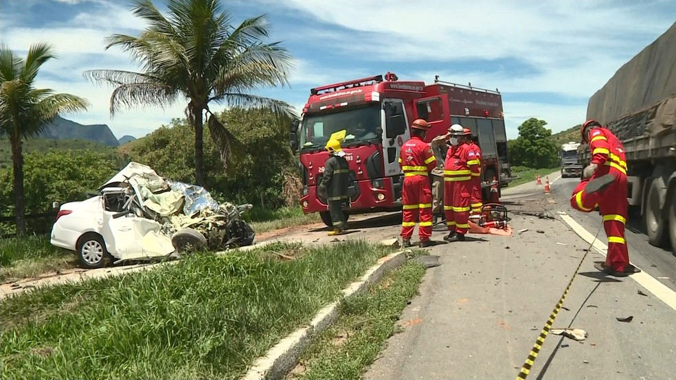 Acidente de trânsito no Espírito Santo  (Foto: TV Gazeta)