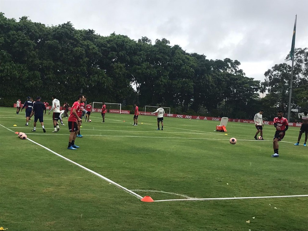 Treino do São Paulo nesta sexta-feira, no CT da Barra Funda — Foto: Eduardo Rodrigues