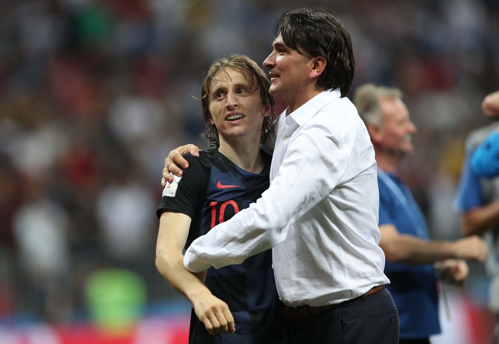 T&eacute;cnico Dalic comemora classifica&ccedil;&atilde;o &agrave; final ao lado do seu craque Modric (Foto: Carl Recine/Reuters)