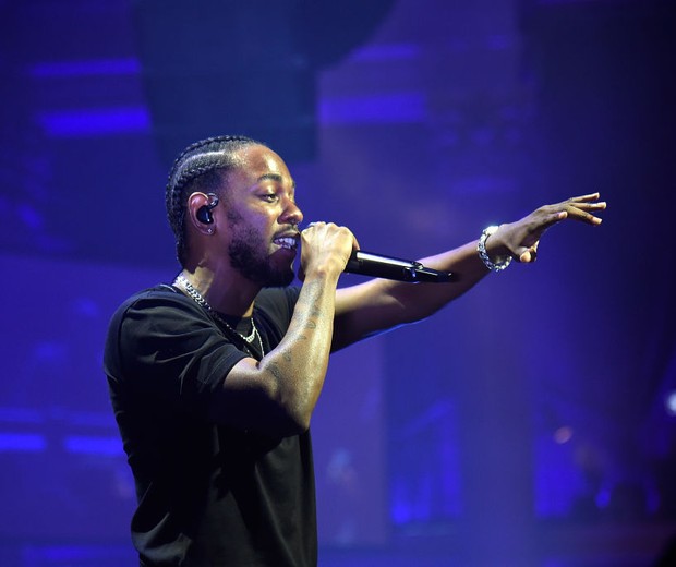 Em aniversário de lançamento, Kendrick Lamar continua nos charts da Billboard com 'DAMN' (Foto: Getty Images)