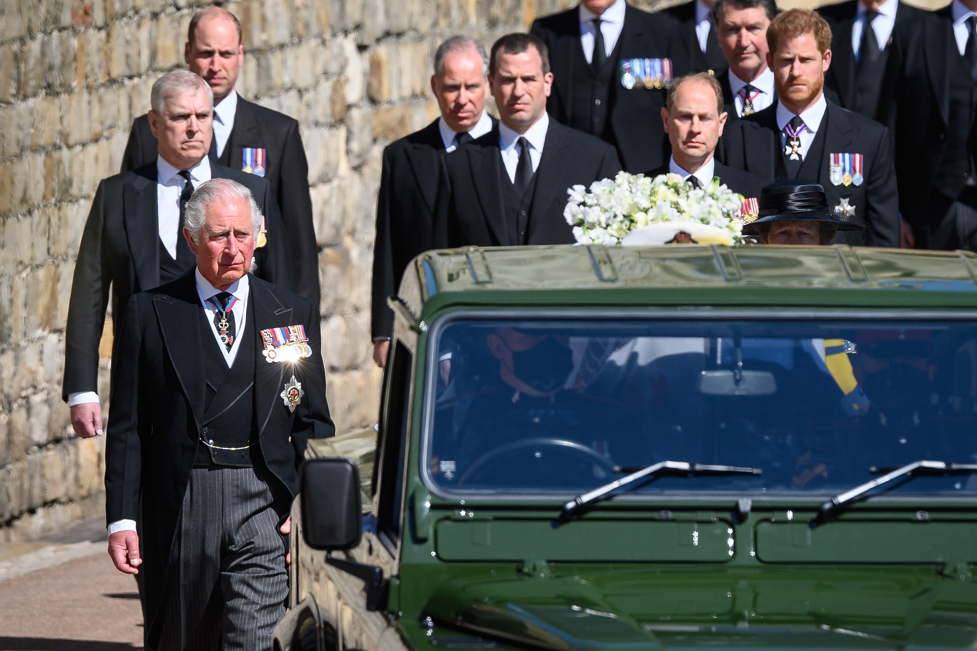 Os príncipes Charles, William e Harry no funeral do Príncipe Philip (Foto: Getty Images)