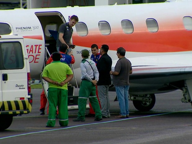 Avião pousou em Manaus por volta das 17h30 (Foto: Reprodução/TV Globo)