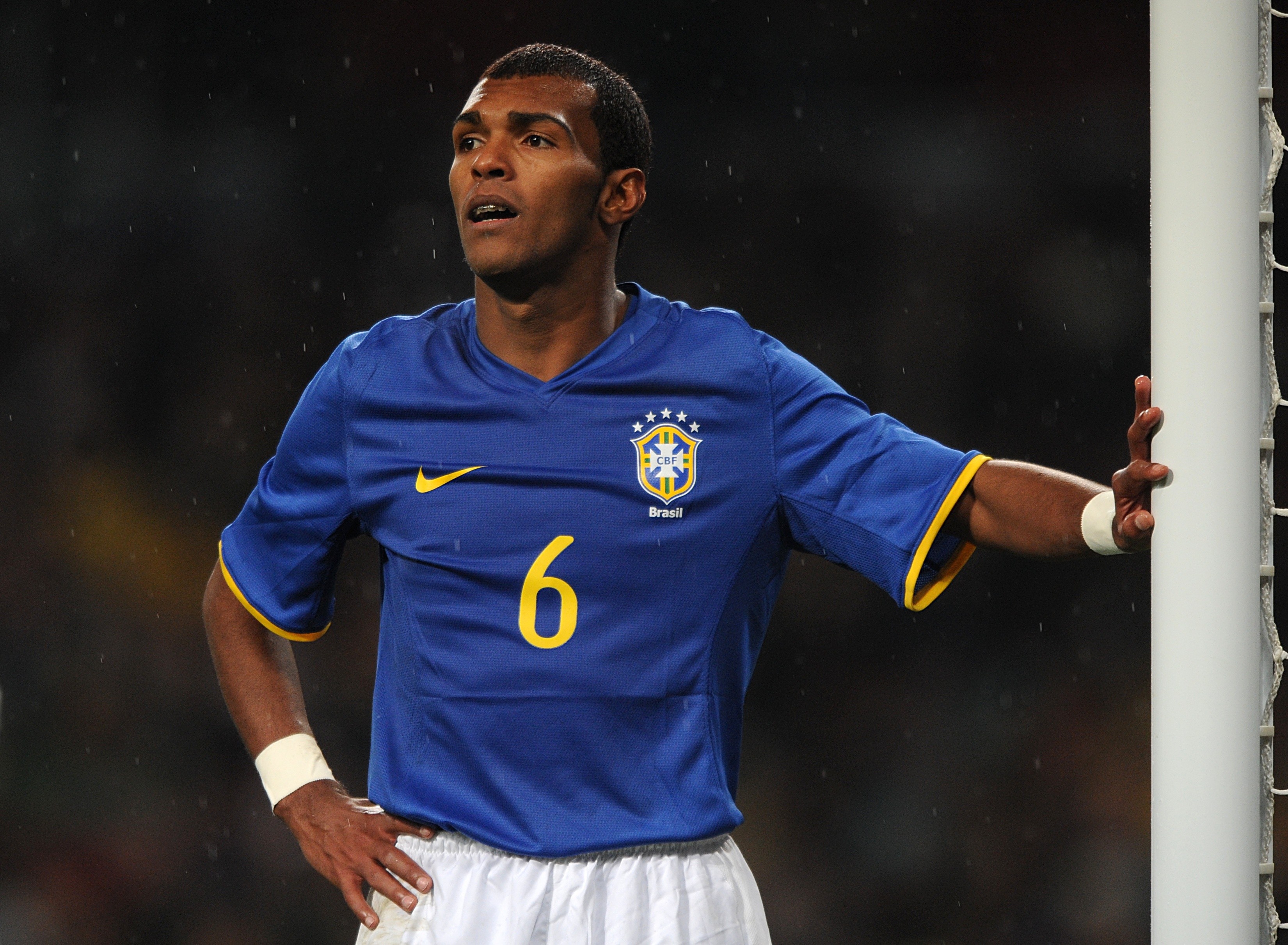 Richarlyson com a camisa da Seleção Brasileira (Foto: Getty Images)