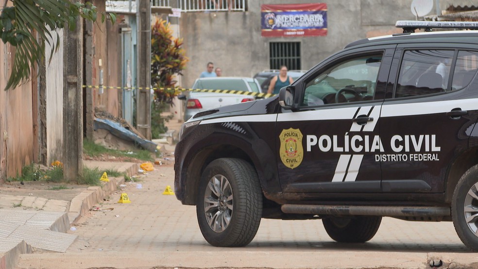 Jovem de 23 anos foi morto a tiros no Sol Nascente, no DF — Foto: TV Globo/Reprodução
