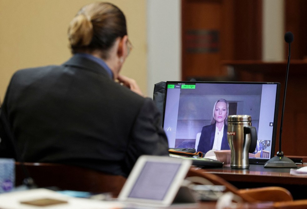 O testemunho de Kate Moss no caso Depp x Heard — Foto: EVELYN HOCKSTEIN / POOL / AFP