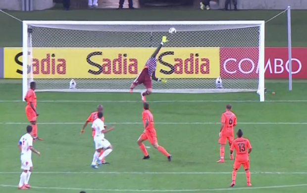 OFF - Carrascos de Flu e Inter na Copa do Brasil concorrem a gol mais bonito