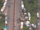 Caminhoneiros entram no 4º dia de protesto e interditam rodovias em MG