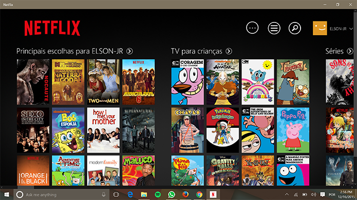 Netflix no Windows 8 tinha interface confusa e com rolagem na horizontal (Foto: Reprodução/Elson de Souza)