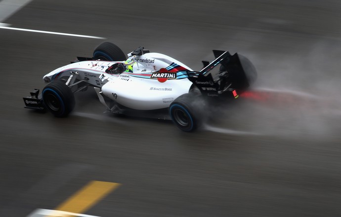 Williams de Felipe Massa apresentou evolução na pista molhada no treino classificatório para GP da China (Foto: Getty Images)