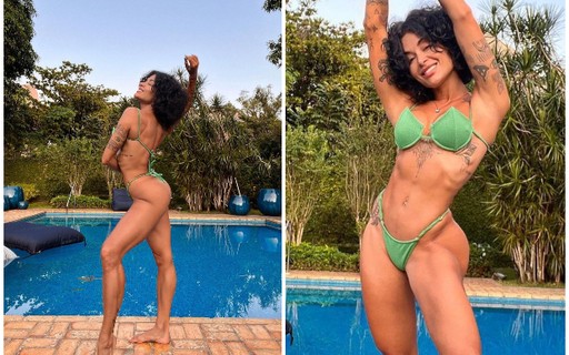 De biquíni, Aline Campos mostra corpo trincado à beira de piscina