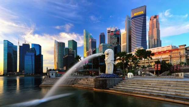 Para se manter segura, Cingapura está usando software de rastreamento de aglomerações e aplicativos de celular para check-in (Foto: Tonnaja/Getty Images via BBC News)
