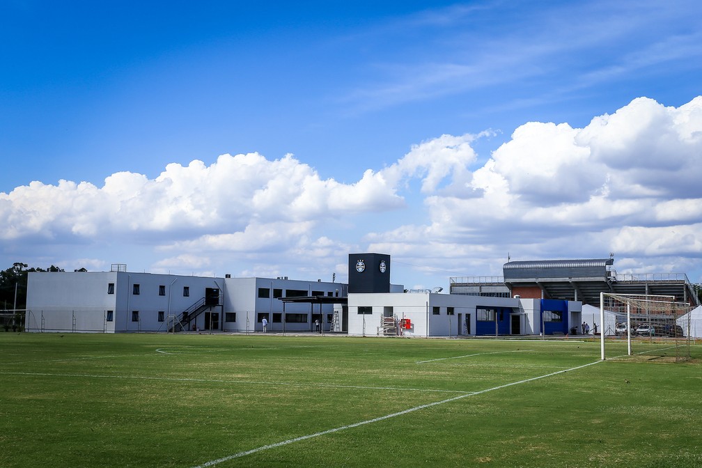 Novo CT da base do Grêmio - um dos campos de treino — Foto: Lucas Uebel/Divulgação Grêmio