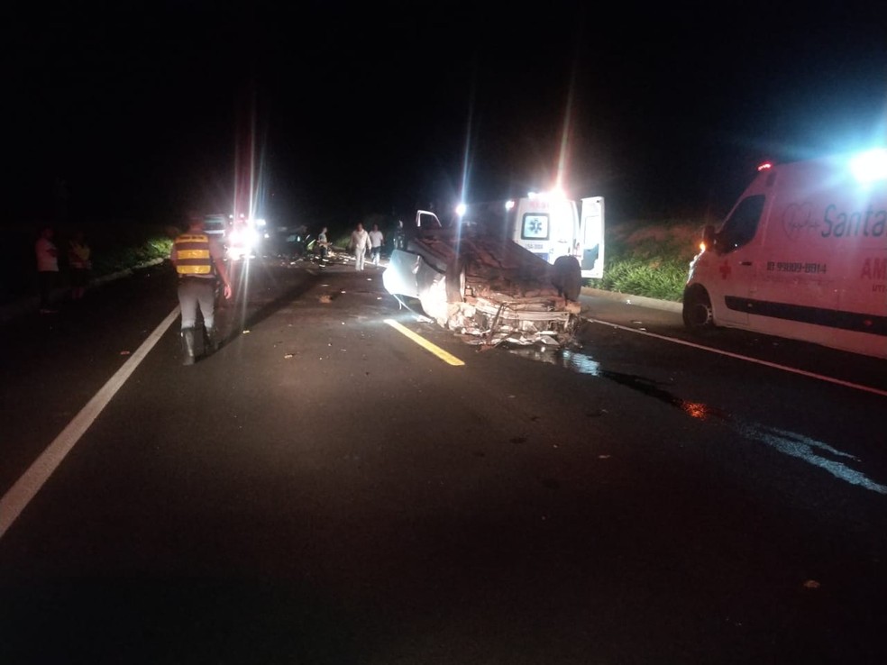 Acidente matou uma pessoa na Rodovia Assis Chateaubriand, em Martinópolis (SP) — Foto: Cedida