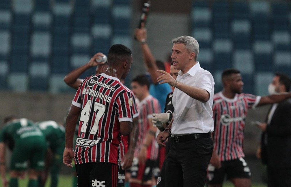 Crespo em ação em jogo do São Paulo — Foto:  Rubens Chiri / saopaulofc.net