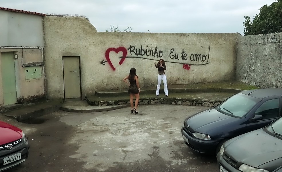 Bibi promete se vingar (Foto: TV Globo)