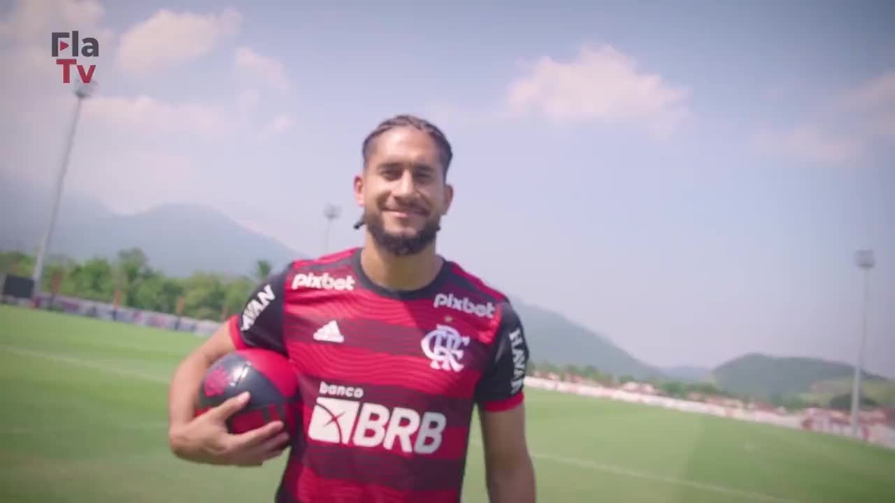 Flamengo anuncia Pablo como novo refor&ccedil;o