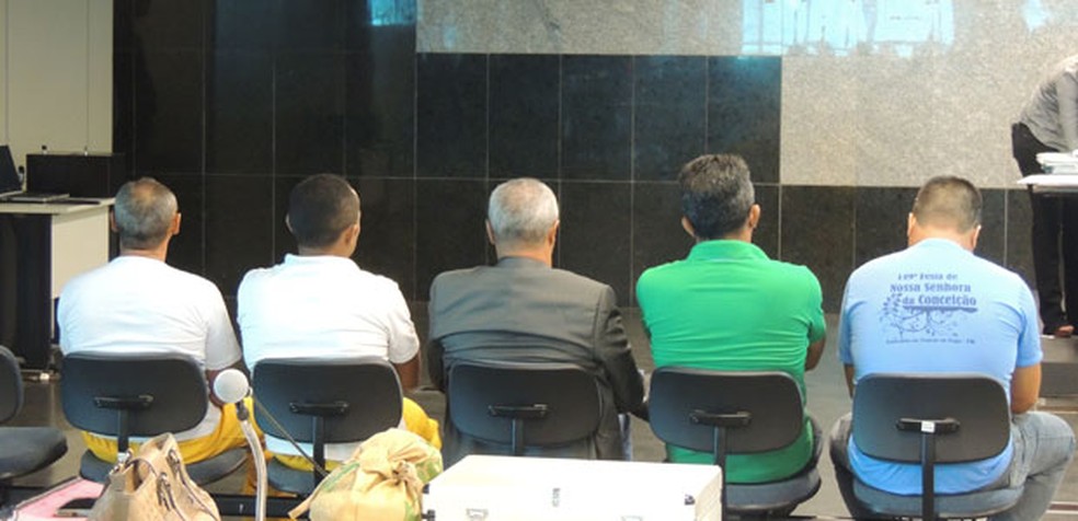 Julgamento dos acusados de matar advogado Manoel Mattos aconteceu no Recife. — Foto: Luna Markman / G1