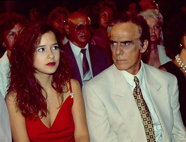 Paloma Duarte e Francisco Cuoco em Tropicaliente. Atriz tinha 17 anos quando fez a novela (Foto: Divulgação/TV Globo)