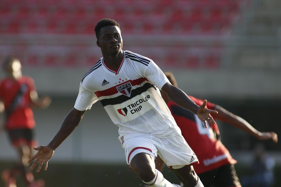 Faisal comemora o gol pelo sub-20; ganês está na lista da Sul-Americana — Foto: Miguel Schincariol/Saopaulofc.net