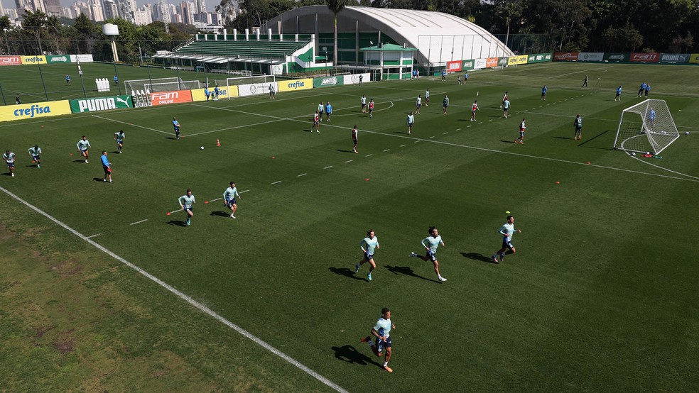 Jogadores do Palmeiras durante treino na Academia de Futebol — Foto: Cesar Greco