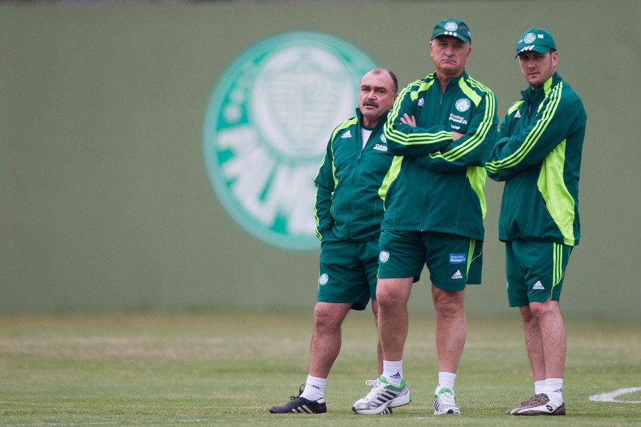 Paulo Turra, auxiliar de FelipÃ£o no Palmeiras: âatualmente, o diferencial do treinador Ã© a gestÃ£o do grupo