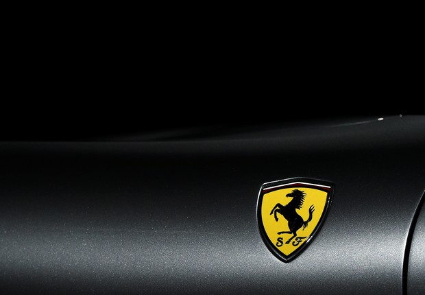 Ferrari (Foto: REUTERS/Guglielmo Mangiapane)