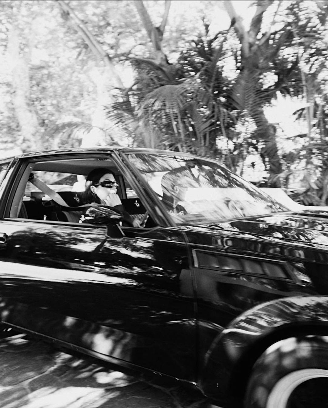 Kourtney Kardashian dá carro para Travis Barker (Foto: Reprodução/Instagram)