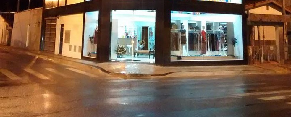 FuncionÃ¡rios de loja de roupas sÃ£o vitimas de assalto em Itapetininga (Foto: Arquivo Pessoal)