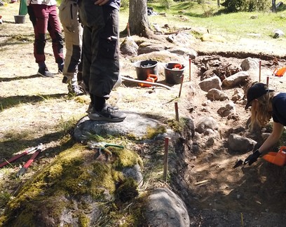 Estaleiro descoberto na Suécia dá pistas sobre práticas marítimas vikings