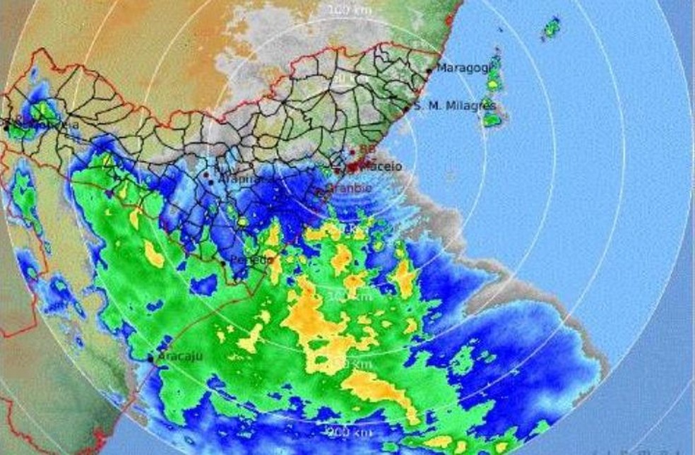 Chuva se concentra nas regiões Sertão, Alto e Baixo São Francisco, parte do Agreste, da Zona da Mata e no Litoral Sul de Alagoas — Foto: Semarh