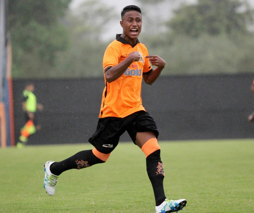Marlon foi revelado pelo Nova Iguaçu e chega a Paraíba para a primeira experiência em um clube fora do Rio de Janeiro (Foto: Bernardo Gleizer / NIFC)