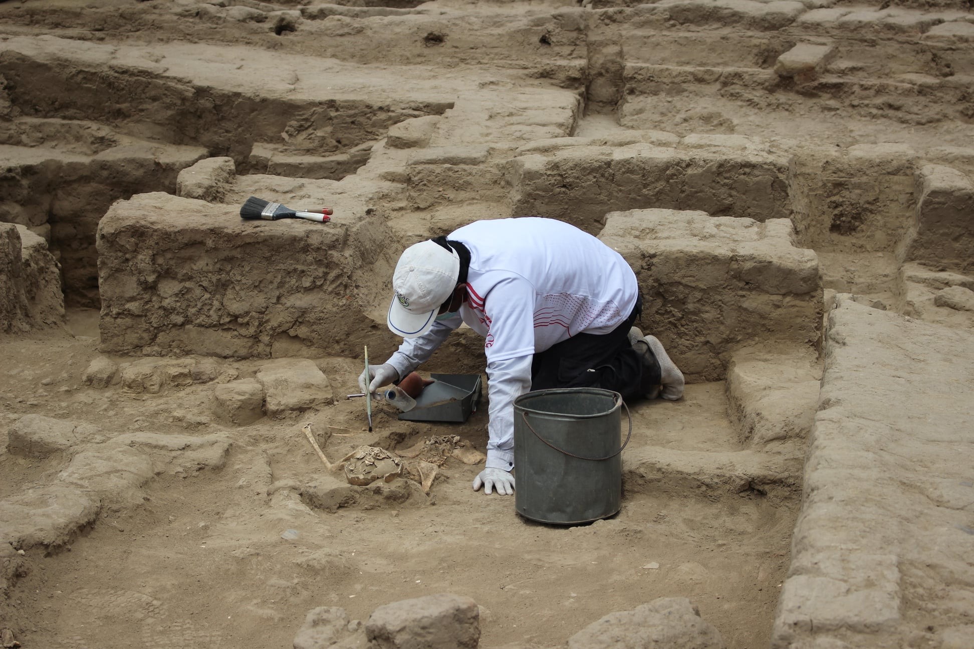Arqueólogos encontraram 29 esqueletos de 1 mil anos durante escavações no Peru  (Foto: Reprodução/Facebook/Museo Tumbas Reales de Sipan)