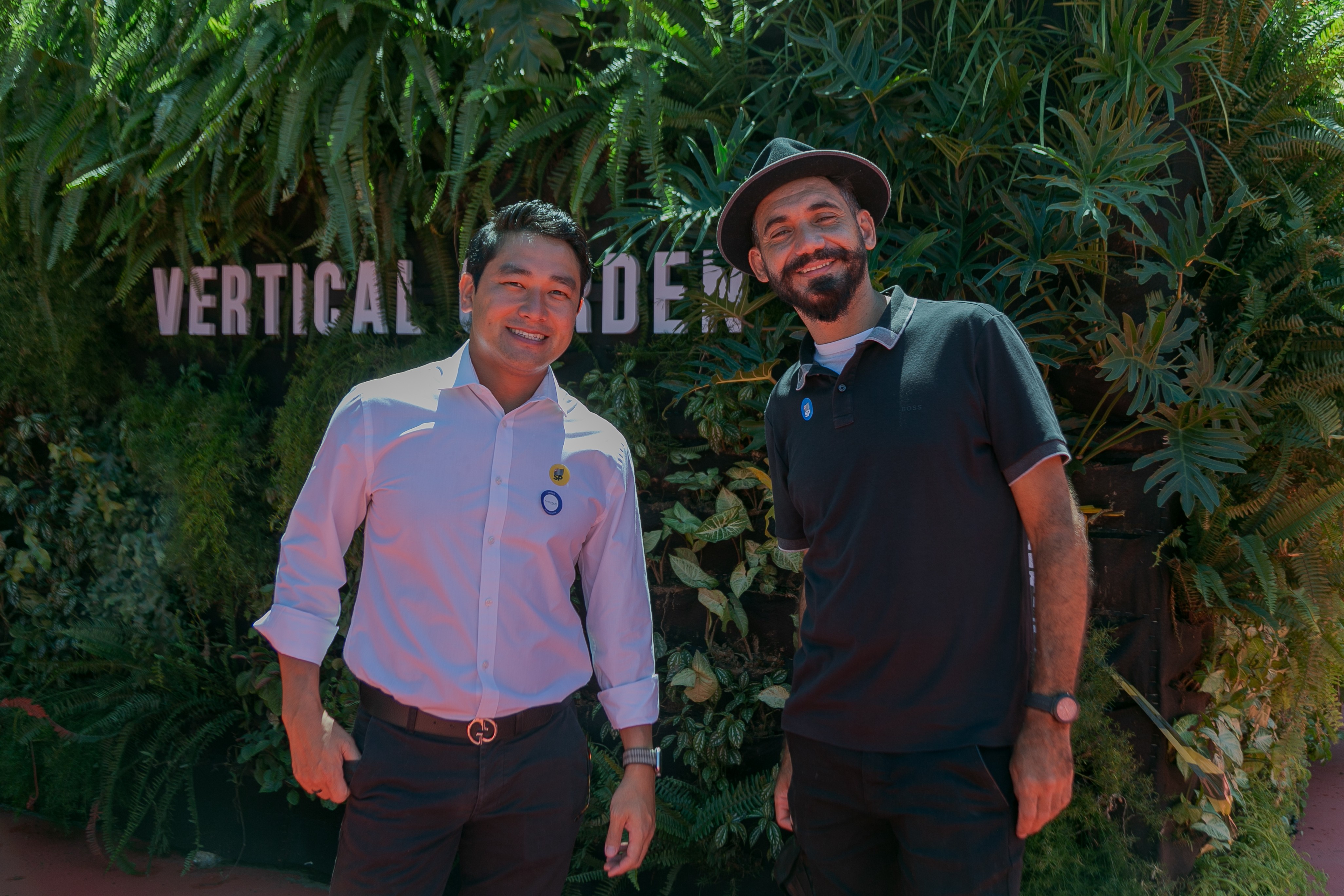 A parceria entre Eduardo Kobra e a Vertical Garden é ambiciosa (Foto: Reprodução / MIS Experience)