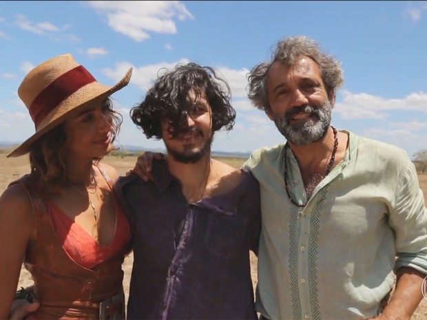 Domingos Montagner, Camila Pitanga e Gabriel Leone (Foto: TV Globo)