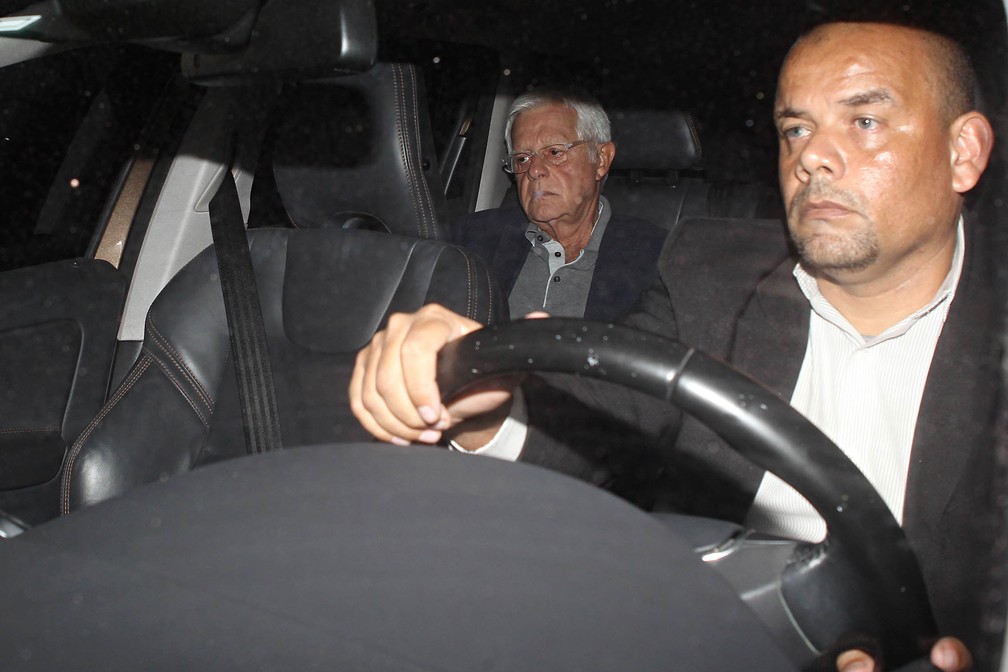 Moreira deixa a prisão no Rio — Foto: LUCIANO BELFORD/AGÊNCIA O DIA/AGÊNCIA O DIA/ESTADÃO CONTEÚDO
