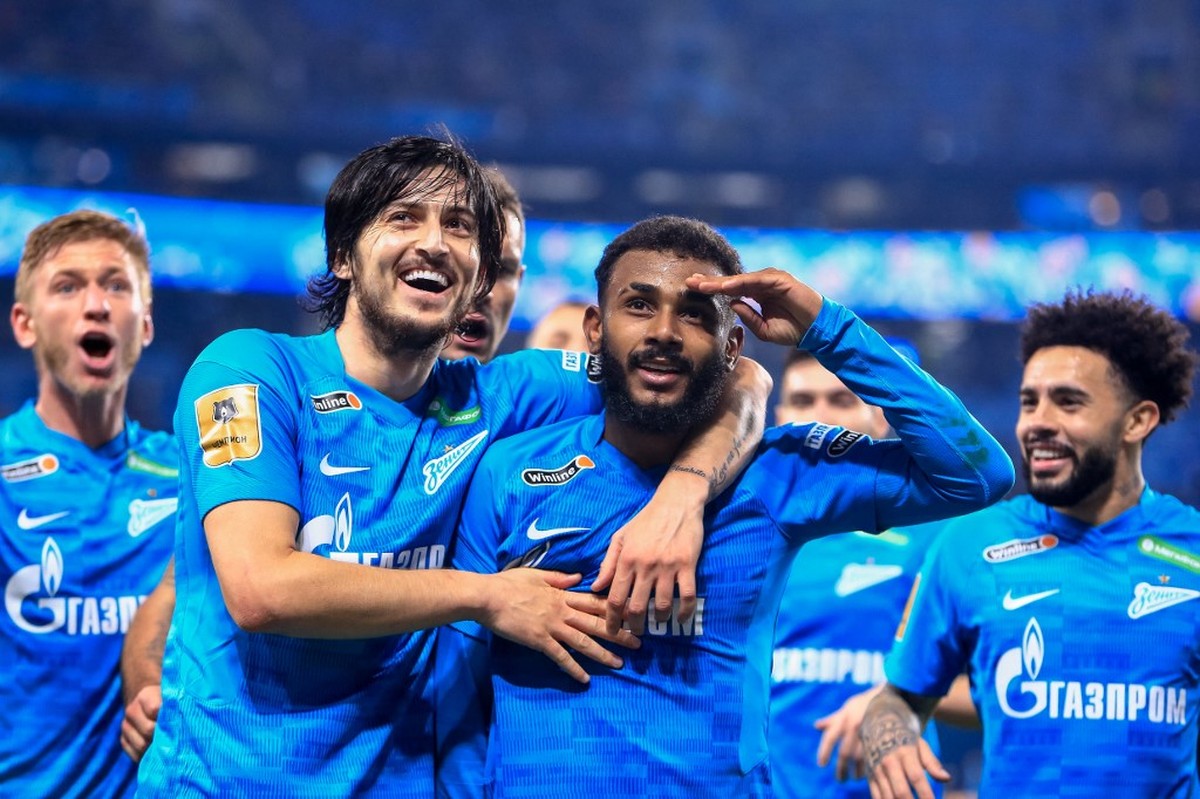 Com gols de Claudinho e Wendel, Zenit vence Dinamo Moscou no Campeonato ...