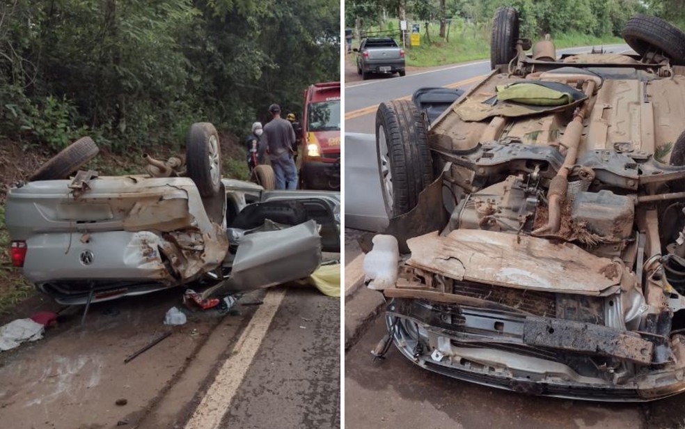 Carro capotado em que casal de idosos morreu na GO-020, em Santa Cruz de Goiás — Foto: Divulgação/Corpo de Bombeiros