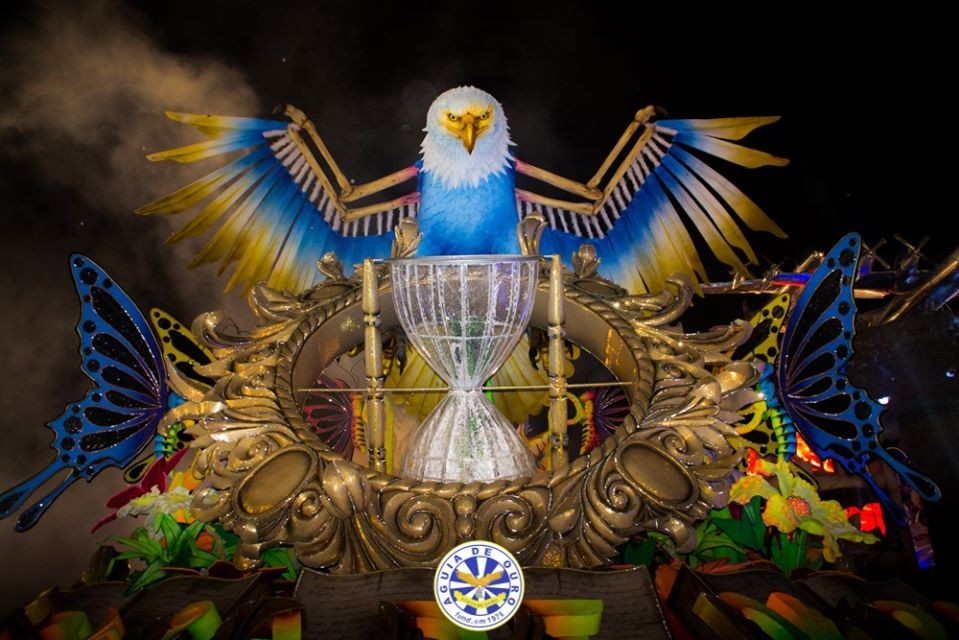 Com enredo sobre educação, ciência e conhecimento, Águia de Ouro conquistou sua primeira vitória no carnaval de São Paulo (Foto: Águia de Ouro/Facebook)