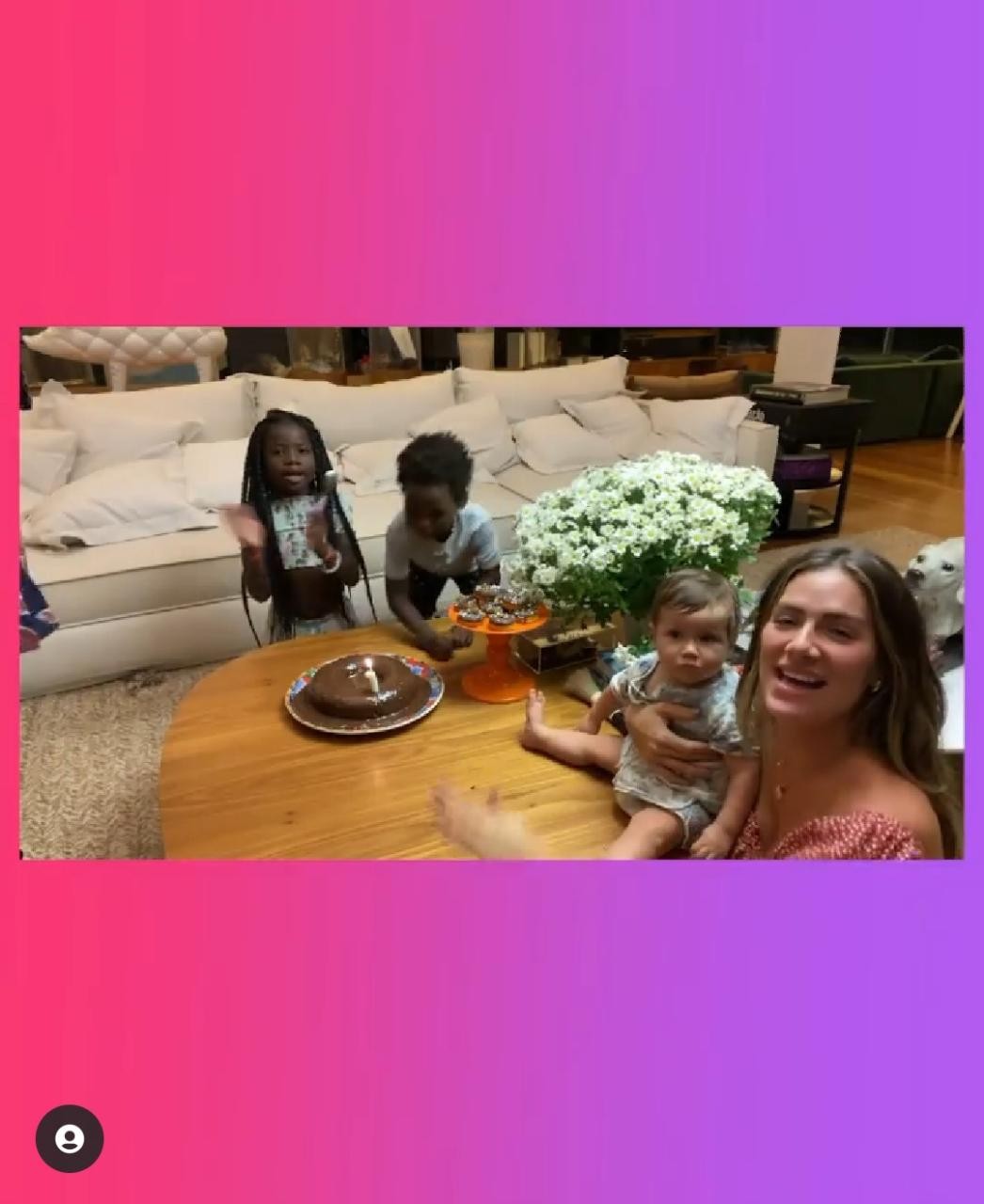 Giovanna Ewbank e filhos preparam surpresa à distância para Bruno Gagliasso em aniversário (Foto: Reprodução: Instagram)