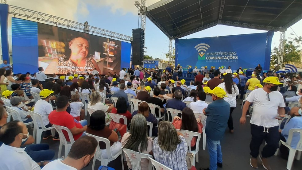 Ministro das Comunicações entrega 30 pontos do programa Wi-Fi Brasil no Rio Grande do Norte — Foto: Sérgio Henrique Santos/Inter TV Cabugi