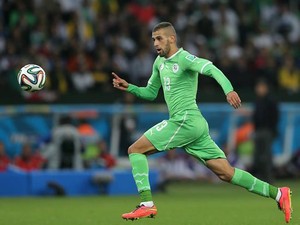  Islam Slimani, jogador argelino, durante jogo na Copa do Mundo (Foto: Agência EFE)