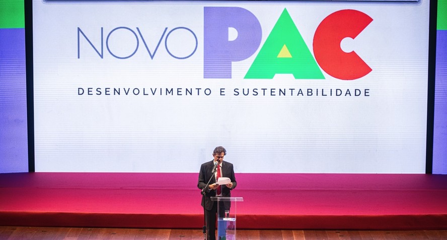 O ministro da Fazenda, Fernando Haddad, discursa durante lançamento do Novo PAC, no Rio