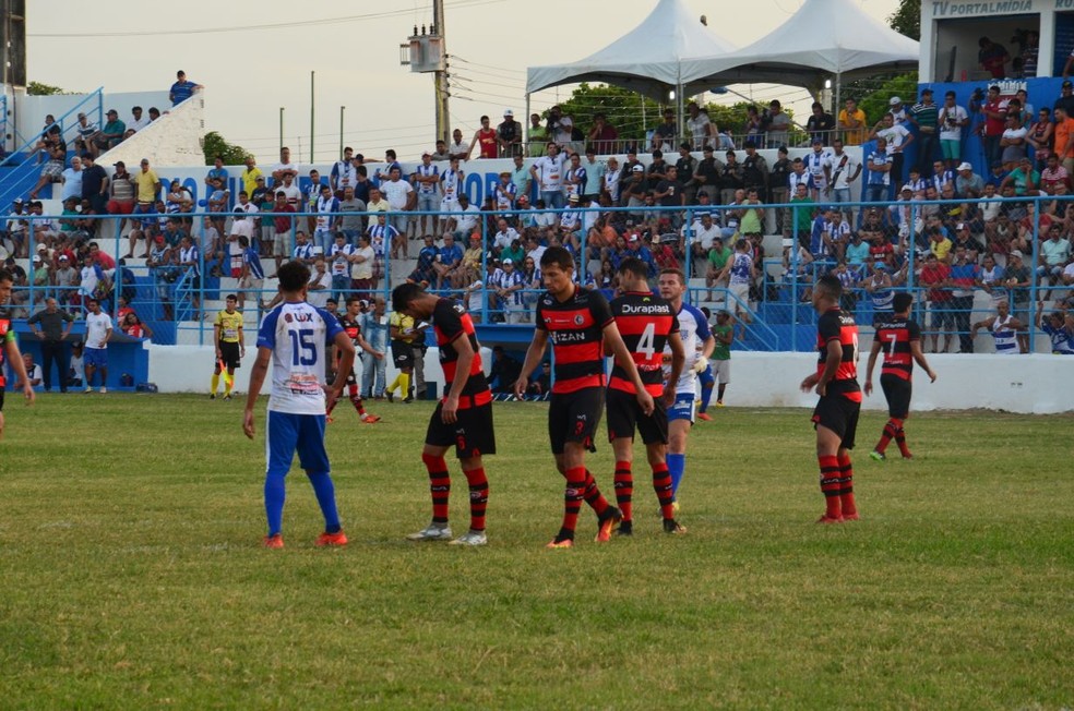 Ainda disputando o Paraibano, a Raposa já sabe quanto vai percorrer na Série D nacional (Foto: Samy Oliveira / Campinense)