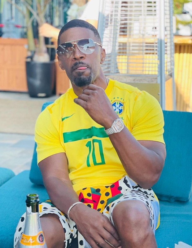 Jamie Foxx posta fotos com camisa do Brasil (Foto: Reprodução/Instagram)