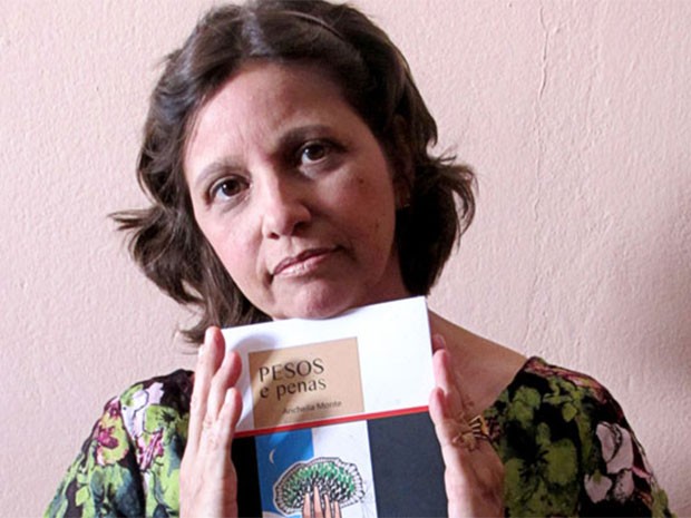  Poetisa Anchella Monte conversa com leitores potiguares no Parque da Cidade (Foto: Divulgação)