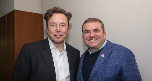 "Elon Musk foi simpático e aberto" -- Alberto Leite, da FS, e sua conversa com o criador da SpaceX